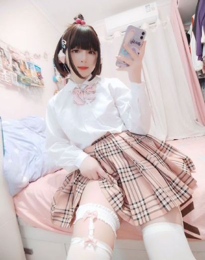 美女被躁得爽爽的_1080全集免费播放