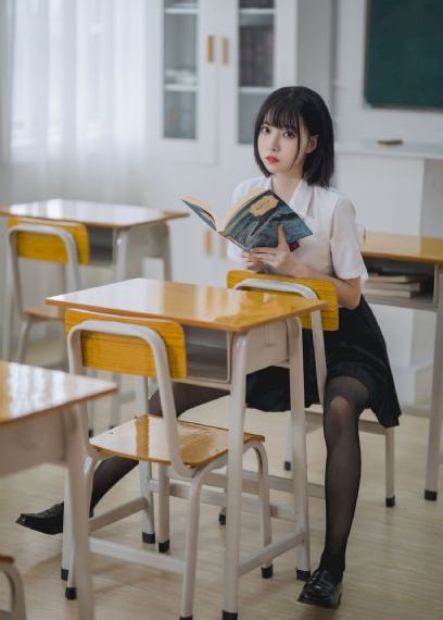 日本一本久久综合_BD动漫在线观看